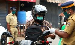 കൊവിഡ് നിയമലംഘനം: കോഴിക്കോട് ജില്ലയില് 78 കേസുകള് രജിസ്റ്റര് ചെയ്തു കൊവിഡ് നിയമലംഘനം: കോഴിക്കോട് ജില്ലയില് 78 കേസുകള് രജിസ്റ്റര് ചെയ്തു