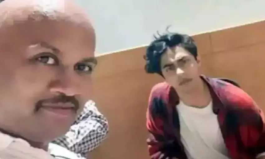 ആര്യന് ഖാന് പ്രതിയായ മയക്കുമരുന്നു കേസിലെ വിവാദ സാക്ഷി കിരണ് ഗോസാവി പിടിയില് ആര്യന് ഖാന് പ്രതിയായ മയക്കുമരുന്നു കേസിലെ വിവാദ സാക്ഷി കിരണ് ഗോസാവി പിടിയില്