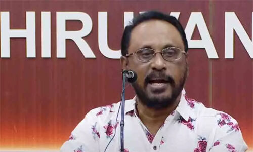 ഇനി കോണ്ഗ്രസില്; അഭയകേന്ദ്രത്തില് കിടന്ന് മരിക്കുന്നതിലും നല്ലത് തറവാട്ടില് കിടന്നെന്നും ചെറിയാന് ഫിലിപ്പ് ഇനി കോണ്ഗ്രസില്; അഭയകേന്ദ്രത്തില് കിടന്ന് മരിക്കുന്നതിലും നല്ലത് തറവാട്ടില് കിടന്നെന്നും ചെറിയാന് ഫിലിപ്പ്