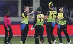 ലോകകപ്പ്; സെമി ഉറപ്പിക്കാന്‍ ഓസിസും ഇംഗ്ലണ്ടും; കരുത്തറിയിക്കാന്‍ ലങ്ക പ്രോട്ടീസിനെതിരേ