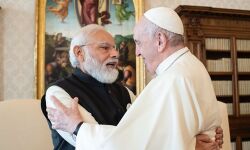 മാര്‍പ്പാപ്പയെ ഇന്ത്യാ സന്ദര്‍ശനത്തിനു ക്ഷണിച്ച് പ്രധാനമന്ത്രി നരേന്ദ്ര മോദി