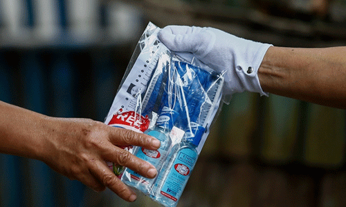 വിദ്യാലയങ്ങള്‍ക്ക് കൊവിഡ് പ്രതിരോധ കിറ്റ് നല്‍കി