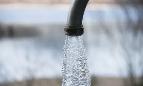 തൃശൂര് ജില്ലയില് 48 പഞ്ചായത്തുകളിലെ 12,78,57 വീടുകള്ക്ക് കുടിവെള്ള കണക്ഷന് അംഗീകാരം തൃശൂര് ജില്ലയില് 48 പഞ്ചായത്തുകളിലെ 12,78,57 വീടുകള്ക്ക് കുടിവെള്ള കണക്ഷന് അംഗീകാരം