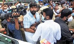 ജോജു ജോര്‍ജിന്റെ കാര്‍ തകര്‍ത്ത സംഭവം: കോണ്‍ഗ്രസ് പ്രവര്‍ത്തകന്‍ കസ്റ്റഡിയില്‍