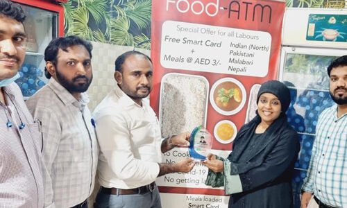 അജ്മാനില് ഫുഡ് എടിഎം സ്ഥാപകയ്ക്ക് പ്രവാസി ഫോറത്തിന്റെ ആദരം അജ്മാനില് ഫുഡ് എടിഎം സ്ഥാപകയ്ക്ക് പ്രവാസി ഫോറത്തിന്റെ ആദരം