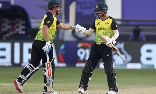 വീണ്ടും നാണംകെട്ട് ബംഗ്ലാദേശ്; ഓസിസിന് എട്ട് വിക്കറ്റ് ജയം