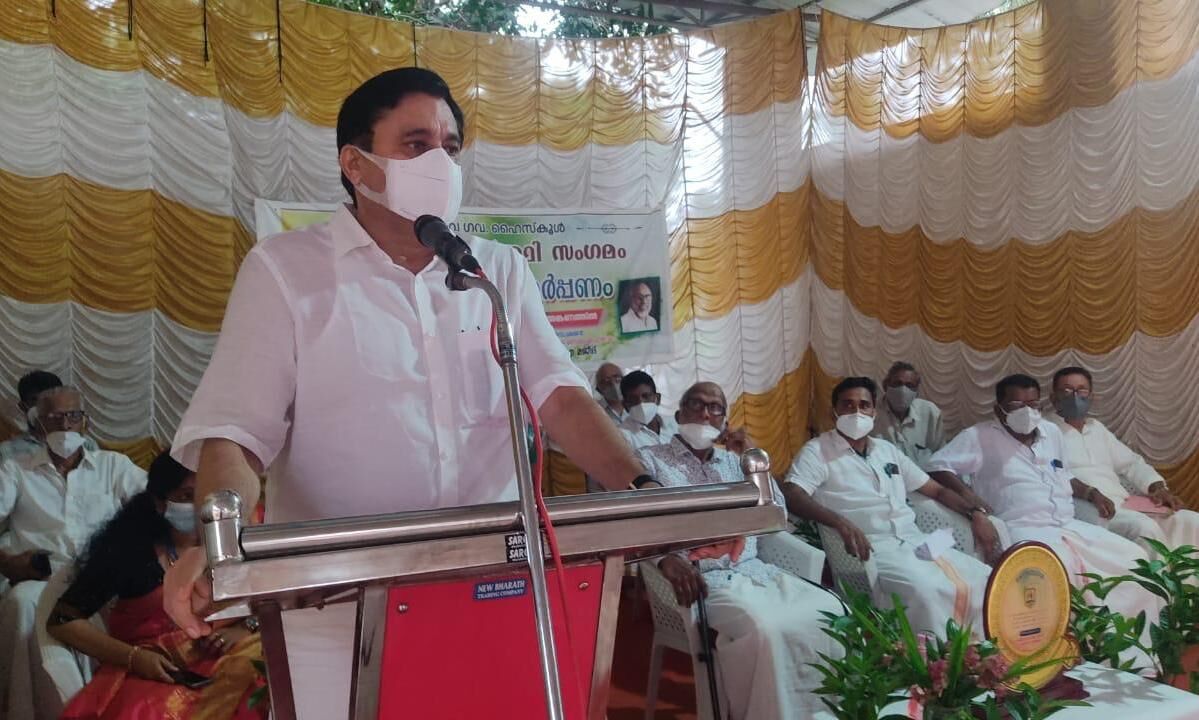 പുതിയ പ്ലസ് വണ് ബാച്ചുകള്: ആദ്യ പരിഗണന നെടുവ സ്കൂളിന്-മന്ത്രി വി അബ്ദുറഹിമാന് പുതിയ പ്ലസ് വണ് ബാച്ചുകള്: ആദ്യ പരിഗണന നെടുവ സ്കൂളിന്-മന്ത്രി വി അബ്ദുറഹിമാന്