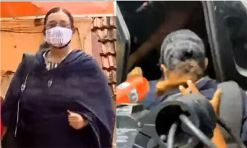 നയതന്ത്ര ബാഗേജ് വഴി സ്വര്ണക്കടത്ത്: സ്വപ്ന സുരേഷ് ജയില് മോചിതയായി നയതന്ത്ര ബാഗേജ് വഴി സ്വര്ണക്കടത്ത്: സ്വപ്ന സുരേഷ് ജയില് മോചിതയായി