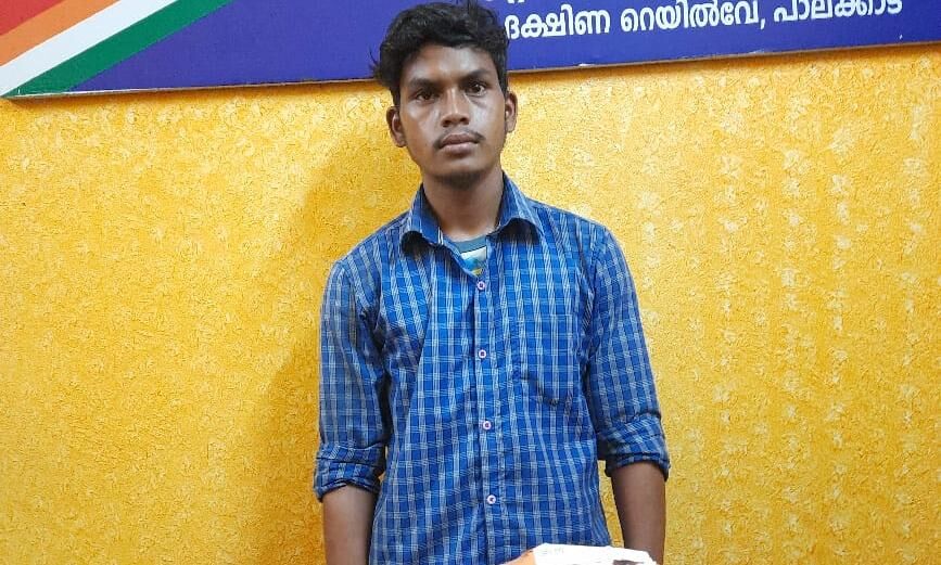 2 കിലോ കഞ്ചാവുമായി ഒഡീഷ സ്വദേശി പിടിയില്‍