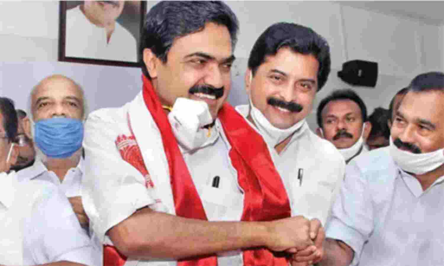 രാജ്യസഭാ സീറ്റ് കേരള കോണ്ഗ്രസ് എമ്മിന് നല്കാന് ഇടതുമുന്നണിയില് തീരുമാനം രാജ്യസഭാ സീറ്റ് കേരള കോണ്ഗ്രസ് എമ്മിന് നല്കാന് ഇടതുമുന്നണിയില് തീരുമാനം