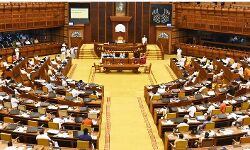 കോഴിക്കോട് കെഎസ്ആര്‍ടിസി ബസ് സ്റ്റാന്റ് നിര്‍മാണത്തില്‍ ക്രമക്കേടെന്ന് പ്രതിപക്ഷം; നിര്‍മാണം ആരംഭിച്ചത് യുഡിഎഫ് കാലത്തെന്ന് മന്ത്രി