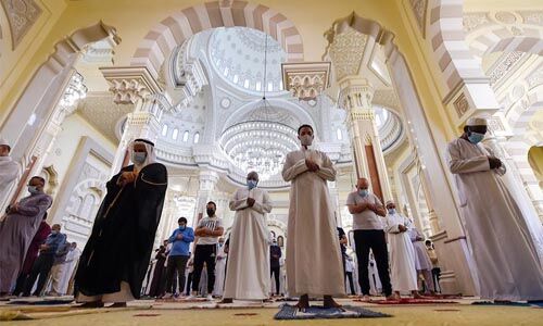 യുഎഇയില്‍ കൊവിഡ് സുരക്ഷാചട്ടങ്ങളില്‍ പരിഷ്‌കാരം: സ്ത്രീകളുടെ നമസ്‌കാര സ്ഥലങ്ങള്‍ തുറന്നു