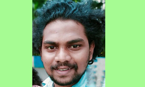 ട്രാക്കിലിരുന്ന് ഹെഡ്സെറ്റില് പാട്ട് കേട്ട യുവാവ് ട്രെയിനിടിച്ച് മരിച്ചു ട്രാക്കിലിരുന്ന് ഹെഡ്സെറ്റില് പാട്ട് കേട്ട യുവാവ് ട്രെയിനിടിച്ച് മരിച്ചു