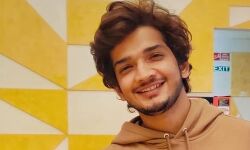 കൊമേഡിയന് മുനവര് ഫാറൂഖിയുടെ ഷോയ്ക്ക് അനുമതി നല്കരുത്- ജില്ലാ ഭരണകൂടത്തിനെതിരേ ഭീഷണി മുഴക്കി ഛത്തിസ്ഗഢ് വിശ്വഹിന്ദു പരിഷത്ത് കൊമേഡിയന് മുനവര് ഫാറൂഖിയുടെ ഷോയ്ക്ക് അനുമതി നല്കരുത്- ജില്ലാ ഭരണകൂടത്തിനെതിരേ ഭീഷണി മുഴക്കി ഛത്തിസ്ഗഢ് വിശ്വഹിന്ദു പരിഷത്ത്