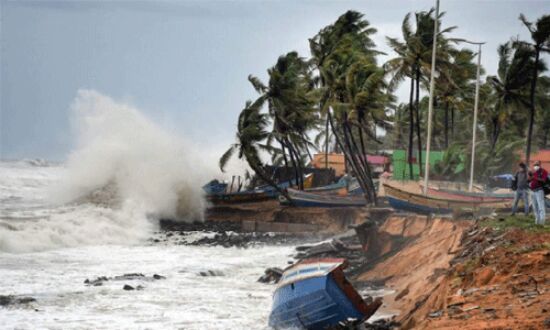 ഉയര്ന്ന തിരമാല ജാഗ്രത നിര്ദ്ദേശം ഉയര്ന്ന തിരമാല ജാഗ്രത നിര്ദ്ദേശം