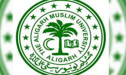 അലീഗഢ് സര്‍വകലാശാലയുടെ മുദ്രയില്‍ നിന്ന് ഖുര്‍ആന്‍ ആയത്ത് എടുത്തുമാറ്റി; അനാദരവിനുള്ള സാഹചര്യമൊഴിവാക്കാനാണെന്ന് വിശദീകരണം