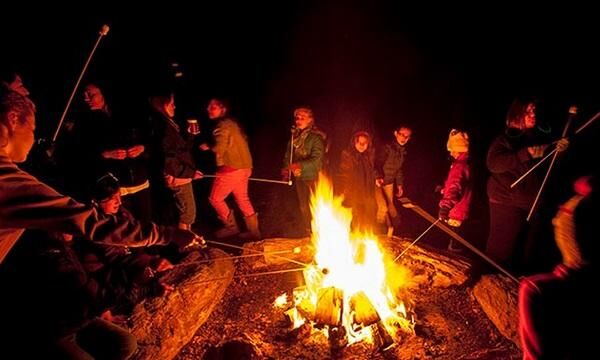 നിധി കണ്ടെത്താന്‍ സ്ത്രീയെ നഗ്‌നയാക്കി പൂജ; മന്ത്രവാദി അടക്കം അഞ്ചുപേര്‍ അറസ്റ്റില്‍