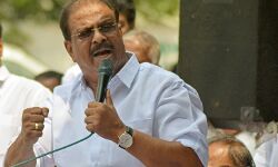 കോഴിക്കോട്ടേത് ഗ്രൂപ്പ് യോഗമാണോ എന്ന് അന്വേഷിക്കും; ഡിസിസി റിപോര്ട്ടിന് ശേഷം നടപടിയെന്നും കെ സുധാകരന് കോഴിക്കോട്ടേത് ഗ്രൂപ്പ് യോഗമാണോ എന്ന് അന്വേഷിക്കും; ഡിസിസി റിപോര്ട്ടിന് ശേഷം നടപടിയെന്നും കെ സുധാകരന്