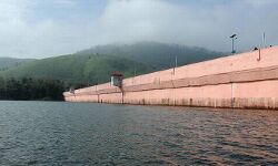 മുല്ലപ്പെരിയാർ വീണ്ടും തുറക്കും, പെരിയാറിന്റെ തീരത്ത് ജാഗ്രതാ നിർദേശം