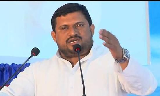 കപ്പല്‍ യാത്രാ നിരക്ക് വര്‍ദ്ധനവിനെതിരെ പ്രതിഷേധിച്ച ലക്ഷദ്വീപ് എംപിക്കെതിരെ കേസ്