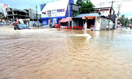 വെള്ളപ്പൊക്കം; കുട്ടനാട് താലൂക്കിലെ വിദ്യാഭ്യാസ സ്ഥാപനങ്ങള്‍ക്ക് നാളെ അവധി
