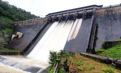 പമ്പ അണക്കെട്ടിന്‍റെ ഷട്ടര്‍ തുറന്നു; തീരത്ത് താമസിക്കുന്നവര്‍ ജാഗ്രത പാലിക്കണമെന്ന് കലക്ടര്‍