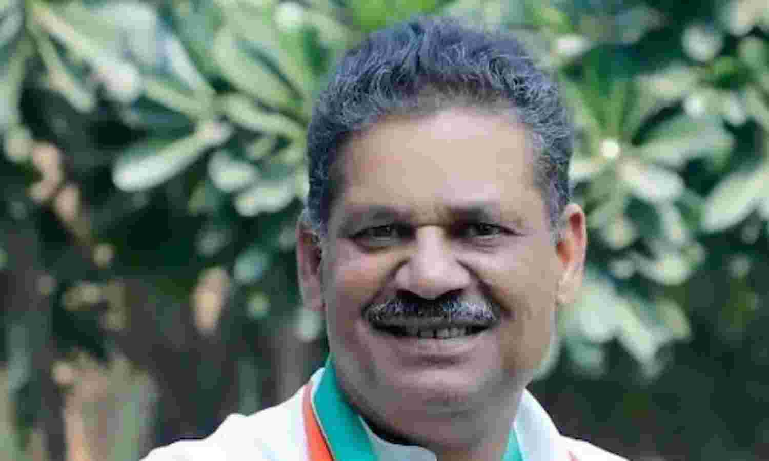കോണ്ഗ്രസ് നേതാവ് കീര്ത്തി ആസാദ് തൃണമൂലിലേക്ക് കോണ്ഗ്രസ് നേതാവ് കീര്ത്തി ആസാദ് തൃണമൂലിലേക്ക്