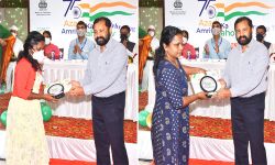 ആദിവാസി വനിത സംരംഭകര്ക്ക് ദേശീയ തലത്തില് ആദരം; ശ്രദ്ധേയമായി വനമിത്ര പദ്ധതി ആദിവാസി വനിത സംരംഭകര്ക്ക് ദേശീയ തലത്തില് ആദരം; ശ്രദ്ധേയമായി വനമിത്ര പദ്ധതി