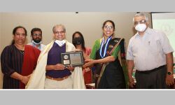 ആയിരം കരള്‍ മാറ്റിവയ്ക്കല്‍ ശസ്ത്രക്രിയ പൂര്‍ത്തീകരിച്ച ഡോ. എസ് സുധീന്ദ്രനെ ആദരിച്ചു