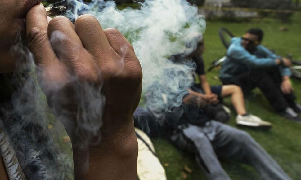 കഞ്ചാവ് മാഫിയ വിദ്യാര്‍ഥിയെ തട്ടിക്കൊണ്ടുപോയി മര്‍ദിച്ചു