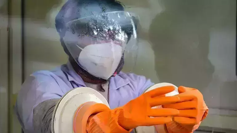 കുവൈത്തില് കൊവിഡ് വൈറസിന്റെ ഒമിക്രോണ് വകഭേദം സ്ഥിരീകരിച്ചു കുവൈത്തില് കൊവിഡ് വൈറസിന്റെ ഒമിക്രോണ് വകഭേദം സ്ഥിരീകരിച്ചു