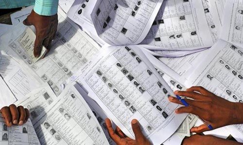 കരട് വോട്ടര് പട്ടിക: ആക്ഷേപങ്ങളും അവകാശങ്ങളും നവംബര് 30നകം അറിയിക്കണം കരട് വോട്ടര് പട്ടിക: ആക്ഷേപങ്ങളും അവകാശങ്ങളും നവംബര് 30നകം അറിയിക്കണം