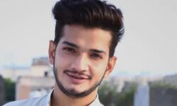 2 മാസത്തിനിടയില്‍ റദ്ദാക്കിയത് 12 പരിപാടികള്‍; എല്ലാം അവസാനിപ്പിക്കുന്നുവെന്ന് സ്റ്റാന്റ് അപ്പ് കോമേഡിയന്‍ മുനവര്‍ ഫാറൂഖി