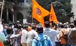 ഹിന്ദുത്വരുടെ തല്ലുകൊള്ളേണ്ടെങ്കില്‍ പ്രാര്‍ത്ഥന ഒഴിവാക്കൂ; ക്രിസ്ത്യന്‍ വിശ്വാസികള്‍ക്ക് മുന്നറിയിപ്പ് നല്‍കി കര്‍ണാടക പോലിസ്