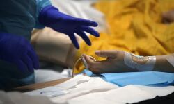 ഒമിക്രോന്‍ എത്രത്തോളം മാരകമാണ്? മുന്‍നിര ശാസ്ത്രജ്ഞര്‍ക്ക് പറയാനുള്ളത് ഇതാ