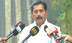 മുല്ലപ്പെരിയാര്‍ ഡാമിന്റെ ഷട്ടറുകള്‍ രാത്രി തുറക്കുന്നു; കേന്ദ്ര ജല കമ്മീഷനെ സമീപിക്കുമെന്ന് മന്ത്രി റോഷി അഗസ്റ്റിന്‍