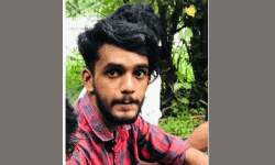 കാറില്‍ ബൈക്കിടിച്ച് പരുക്കേറ്റ യുവാവ് മരിച്ചു