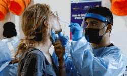 യുഎഇയില് ഒമിക്രോണ് ആദ്യ കേസ് സ്ഥിരീകരിച്ചു; രോഗ ലക്ഷണങ്ങളില്ല യുഎഇയില് ഒമിക്രോണ് ആദ്യ കേസ് സ്ഥിരീകരിച്ചു; രോഗ ലക്ഷണങ്ങളില്ല