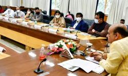 ഒമിക്രോണ്‍: കര്‍ണാടക മുഖ്യമന്ത്രി ആരോഗ്യവിദഗ്ധരും ഉദ്യോഗസ്ഥരുമായി കൂടിക്കാഴ്ച നടത്തി