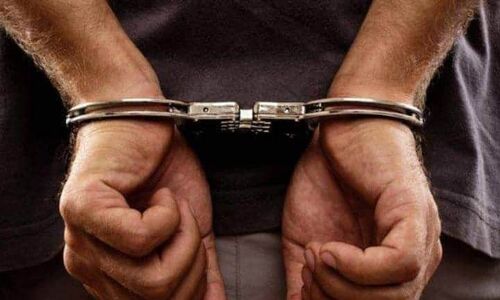 കുട്ടികളെ കാറില്‍ തട്ടിക്കൊണ്ടുപോകാന്‍ ശ്രമം: രണ്ടു പേര്‍ പോലിസ് പിടിയില്‍