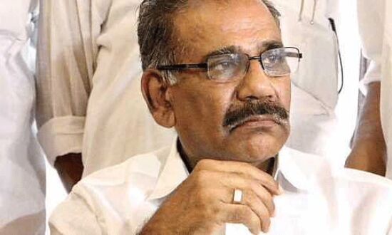 മന്ത്രി ശശീന്ദ്രന് പരിക്ക് മന്ത്രി ശശീന്ദ്രന് പരിക്ക്