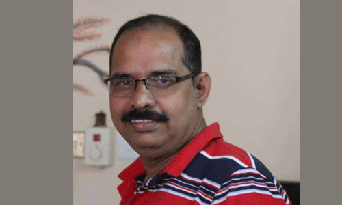 തൃശൂര് സ്വദേശി ഹൃദയാഘാതം മൂലം ഒമാനില് മരണപ്പെട്ടു തൃശൂര് സ്വദേശി ഹൃദയാഘാതം മൂലം ഒമാനില് മരണപ്പെട്ടു