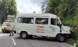 കൂനൂര്‍ ഹെലികോപ്റ്റര്‍ ദുരന്തം: വിലാപ യാത്രയ്ക്കിടെ വാഹനാപകടം; രണ്ടു പേര്‍ക്ക് പരിക്ക്