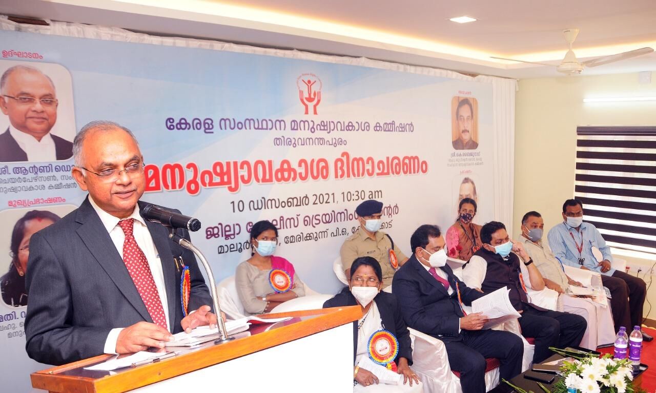 സ്മാര്ട്ട് പോലിസ് പദ്ധതി സര്വേയില് കേരളം നാലാമതായത് സഗൗരവം കാണണം: ജ. ആന്റണി ഡൊമിനിക് സ്മാര്ട്ട് പോലിസ് പദ്ധതി സര്വേയില് കേരളം നാലാമതായത് സഗൗരവം കാണണം: ജ. ആന്റണി ഡൊമിനിക്