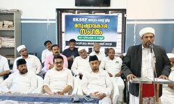 അവകാശ ധ്വംസനങ്ങള്ക്കെതിരെ ജാഗ്രത പാലിക്കണമെന്ന് എസ്വൈഎസ് അവകാശ ധ്വംസനങ്ങള്ക്കെതിരെ ജാഗ്രത പാലിക്കണമെന്ന് എസ്വൈഎസ്