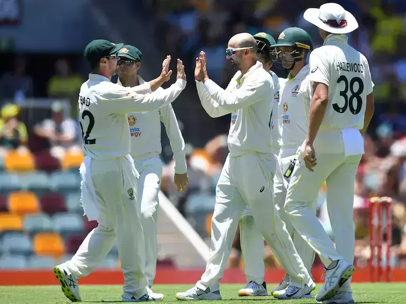 ആഷസ്; ആദ്യ ടെസ്റ്റ് ഓസിസിന് സ്വന്തം