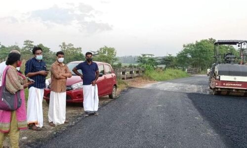 എംഎല്എയുടെ ഇടപെടല് ഫലം കണ്ടു; കരിങ്ങോള്ച്ചിറ പാലവും റോഡും ഉടന് തുറന്നുക്കെടുക്കും എംഎല്എയുടെ ഇടപെടല് ഫലം കണ്ടു; കരിങ്ങോള്ച്ചിറ പാലവും റോഡും ഉടന് തുറന്നുക്കെടുക്കും