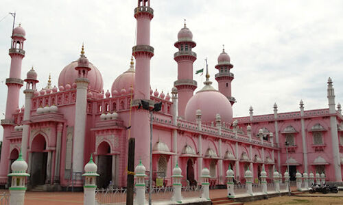 ബീമാപള്ളി ഉറൂസ് ജനുവരി അഞ്ചിന്: കൊവിഡ് മാനദണ്ഡങ്ങള് പാലിക്കാന് തീരുമാനം ബീമാപള്ളി ഉറൂസ് ജനുവരി അഞ്ചിന്: കൊവിഡ് മാനദണ്ഡങ്ങള് പാലിക്കാന് തീരുമാനം