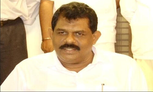 ശംഖുമുഖം റോഡിന്റെ പുനരുദ്ധാരണം ഫെബ്രുവരിയില് പൂര്ത്തിയാക്കും: മന്ത്രി ആന്റണി രാജു ശംഖുമുഖം റോഡിന്റെ പുനരുദ്ധാരണം ഫെബ്രുവരിയില് പൂര്ത്തിയാക്കും: മന്ത്രി ആന്റണി രാജു