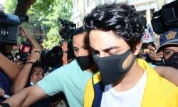 ആര്യന്‍ഖാന് ആശ്വാസം; എല്ലാ വെള്ളിയാഴ്ചയും എന്‍സിബി ഓഫിസില്‍ ഹാജരാവേണ്ടെന്ന് കോടതി